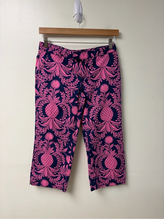 Lilly Pulitzer Pants - Lilly Pulitzer White Label Vintage Pink Pineapple Capri Pant Size 6